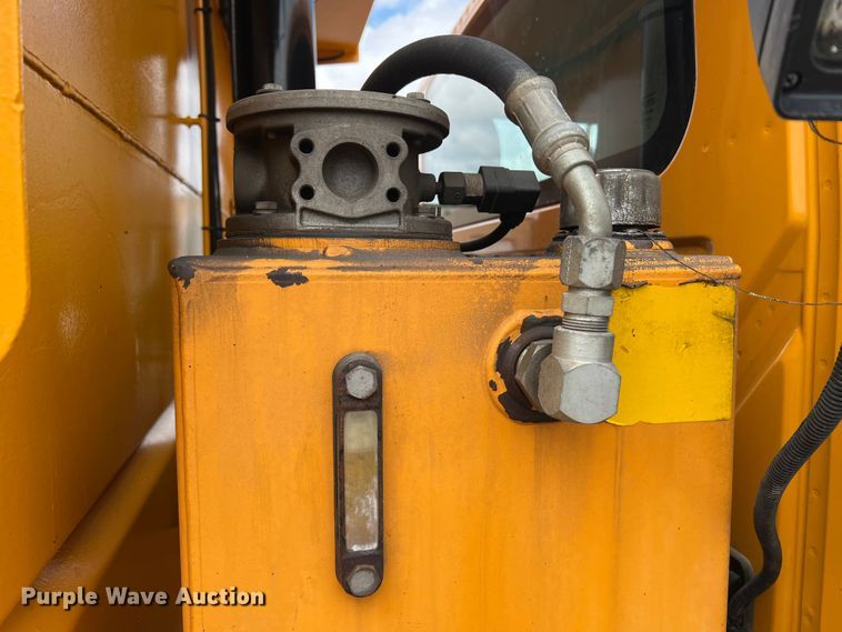 image for item DL4279 2009 International WorkStar 7400  dump truck