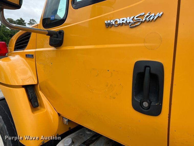 image for item DL4279 2009 International WorkStar 7400  dump truck