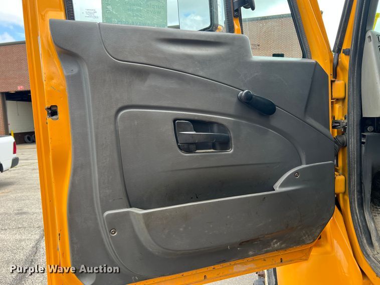 image for item DL4279 2009 International WorkStar 7400  dump truck
