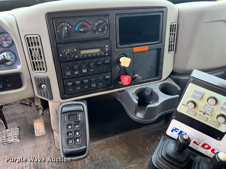 image for item DL4279 2009 International WorkStar 7400  dump truck