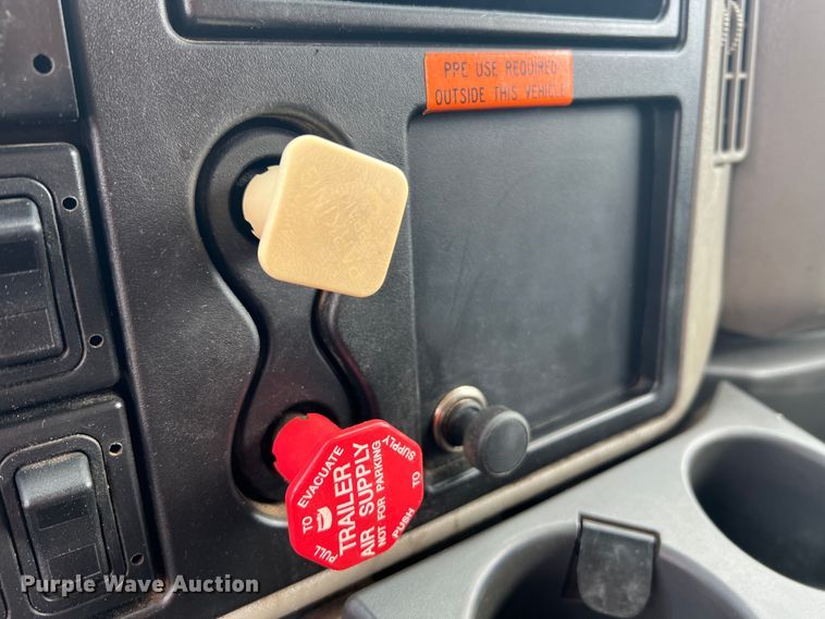 image for item DL4279 2009 International WorkStar 7400  dump truck