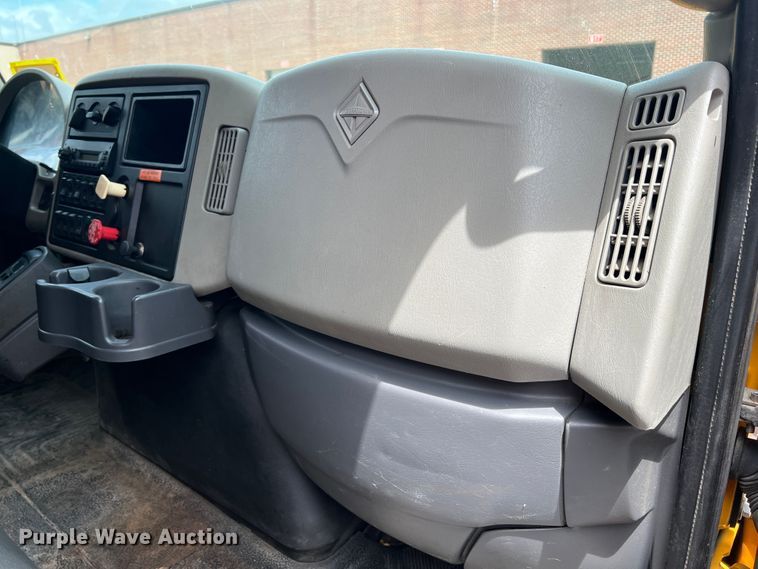 image for item DL4279 2009 International WorkStar 7400  dump truck