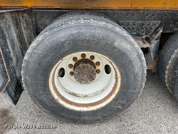 image for item DL4279 2009 International WorkStar 7400  dump truck