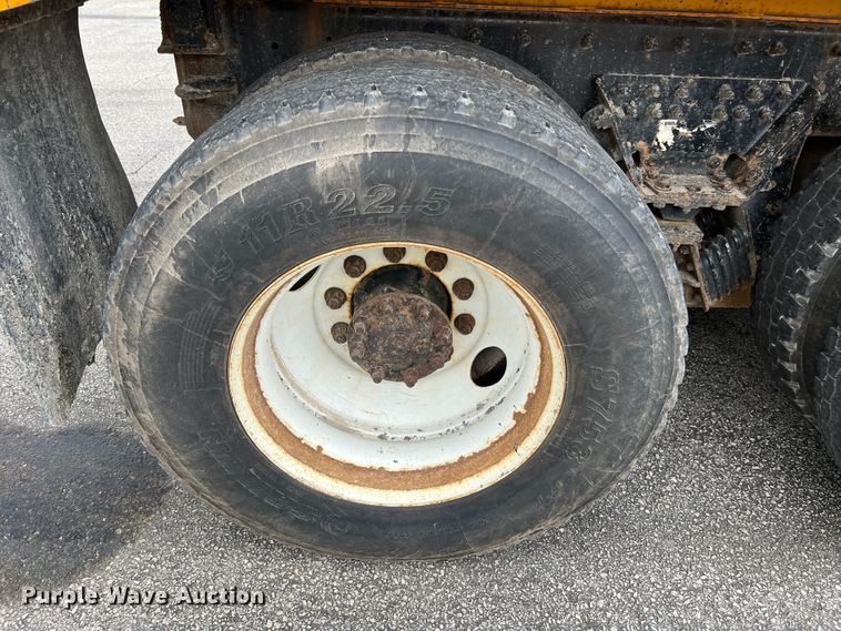 image for item DL4279 2009 International WorkStar 7400  dump truck