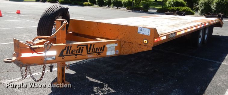 image for item DN1555 2002 Redi Haul  equipment trailer