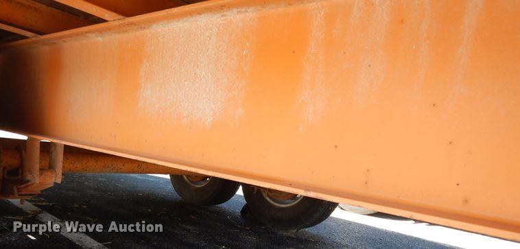 image for item DN1555 2002 Redi Haul  equipment trailer