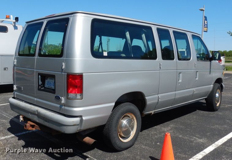 image for item DN1557 2000 Ford E350 XL Super Duty  van
