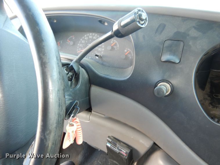 image for item DN1557 2000 Ford E350 XL Super Duty  van