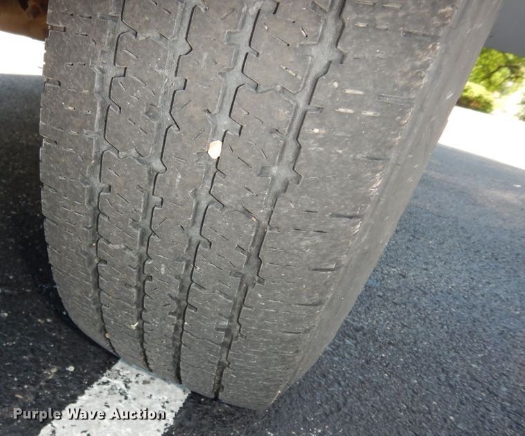 image for item DN1557 2000 Ford E350 XL Super Duty  van