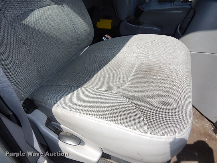 image for item DN1557 2000 Ford E350 XL Super Duty  van