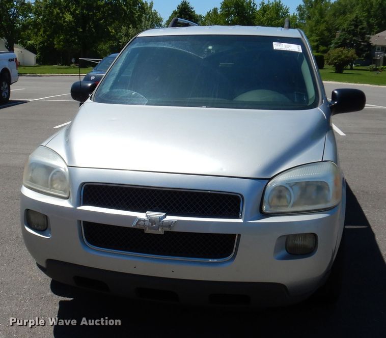 image for item DN1558 2008 Chevrolet Uplander LT  van