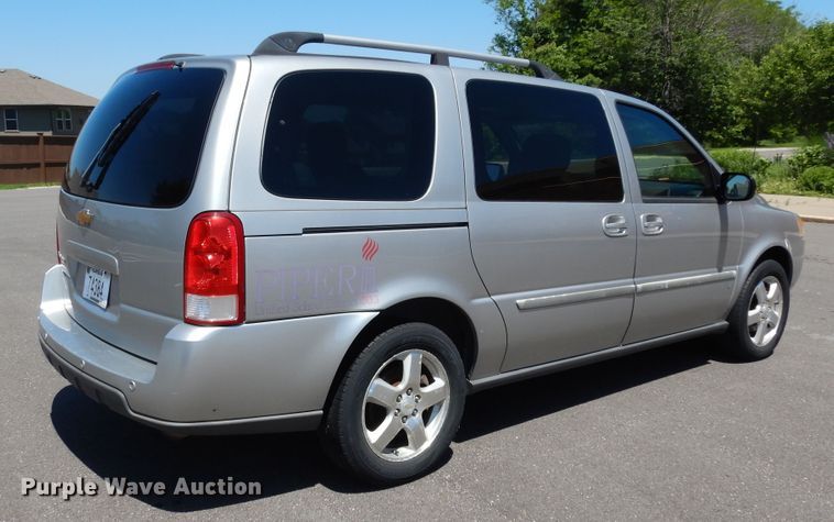 image for item DN1558 2008 Chevrolet Uplander LT  van