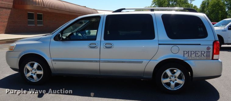 image for item DN1558 2008 Chevrolet Uplander LT  van