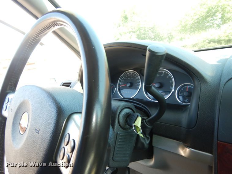 image for item DN1558 2008 Chevrolet Uplander LT  van