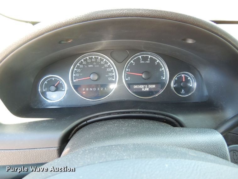image for item DN1558 2008 Chevrolet Uplander LT  van