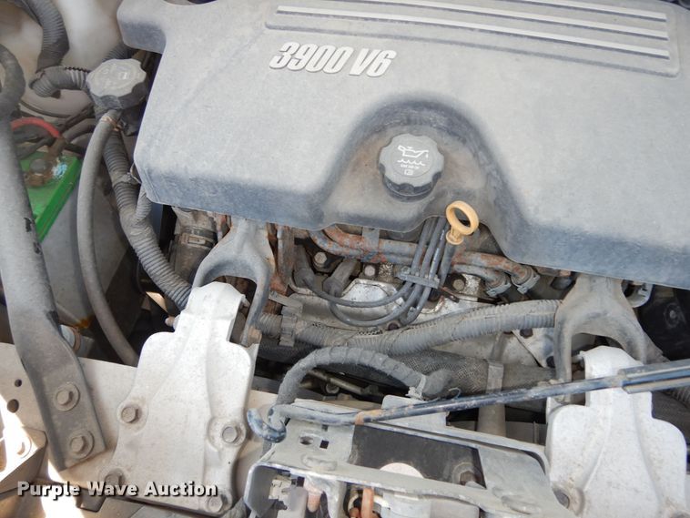 image for item DN1558 2008 Chevrolet Uplander LT  van