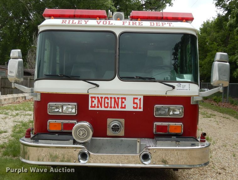 image for item DN1560 1989 Federal Eone  ladder fire truck