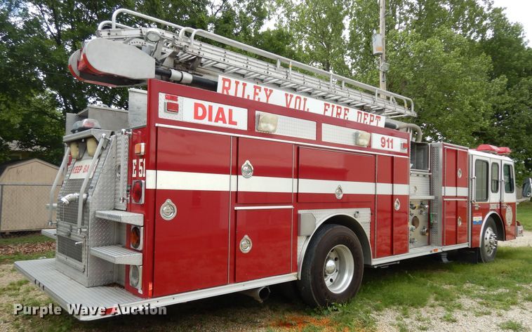 image for item DN1560 1989 Federal Eone  ladder fire truck