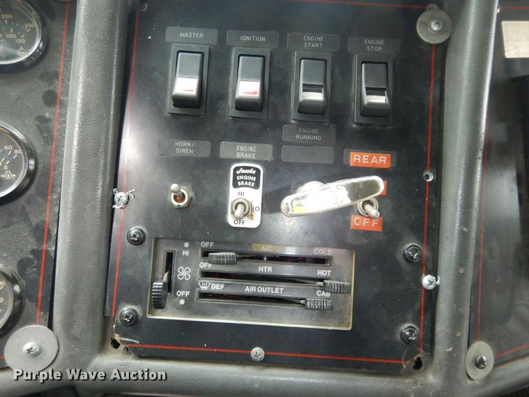 image for item DN1560 1989 Federal Eone  ladder fire truck