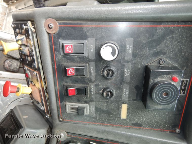 image for item DN1560 1989 Federal Eone  ladder fire truck