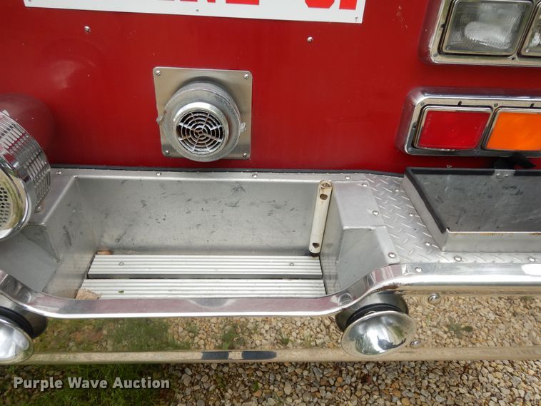 image for item DN1560 1989 Federal Eone  ladder fire truck