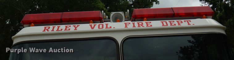 image for item DN1560 1989 Federal Eone  ladder fire truck