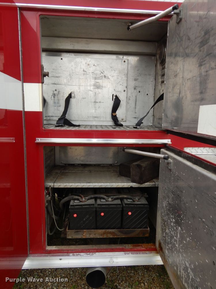 image for item DN1560 1989 Federal Eone  ladder fire truck