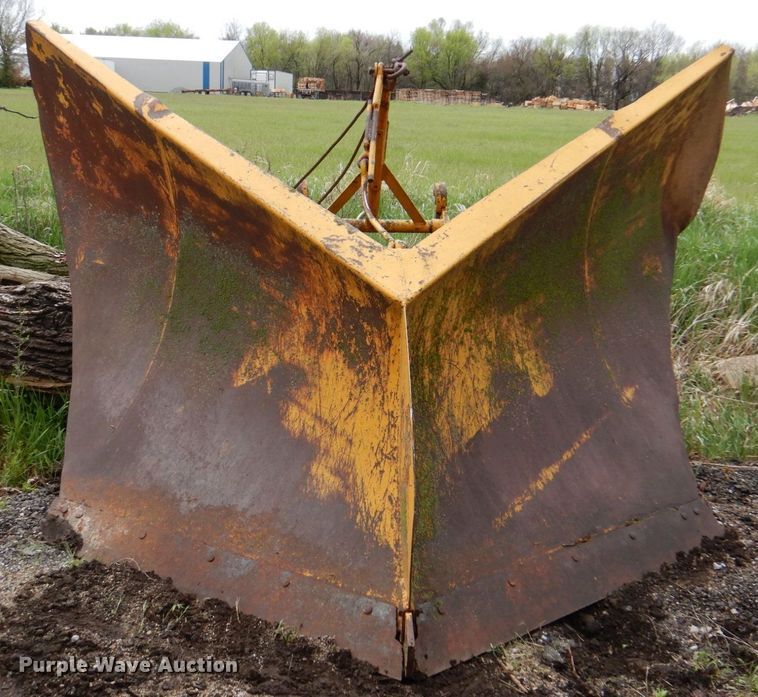 image for item DN7381 Balderson V-plow snow plow