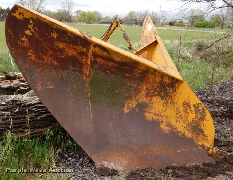 image for item DN7381 Balderson V-plow snow plow