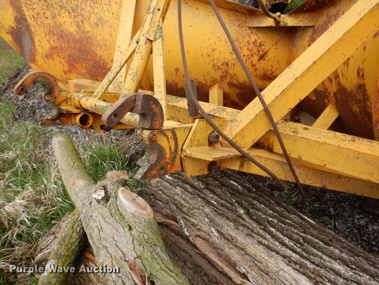 image for item DN7381 Balderson V-plow snow plow