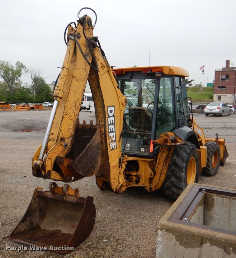 image for item DN7443 2001 John Deere 310SG  backhoe