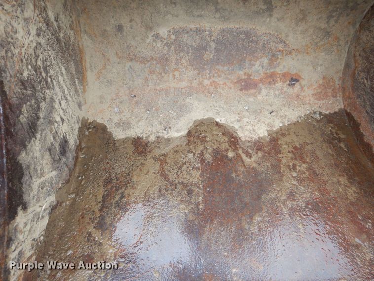 image for item DN7443 2001 John Deere 310SG  backhoe