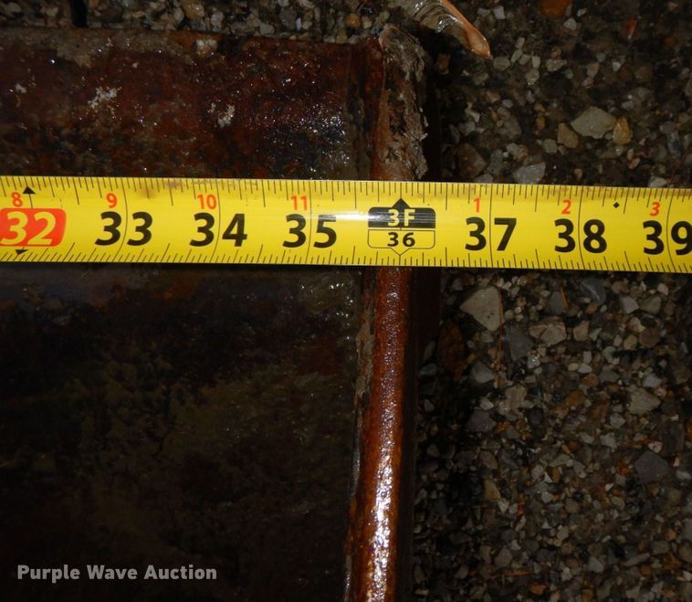 image for item DN7443 2001 John Deere 310SG  backhoe