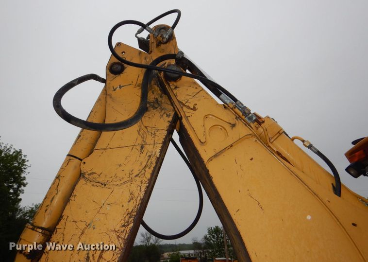 image for item DN7443 2001 John Deere 310SG  backhoe