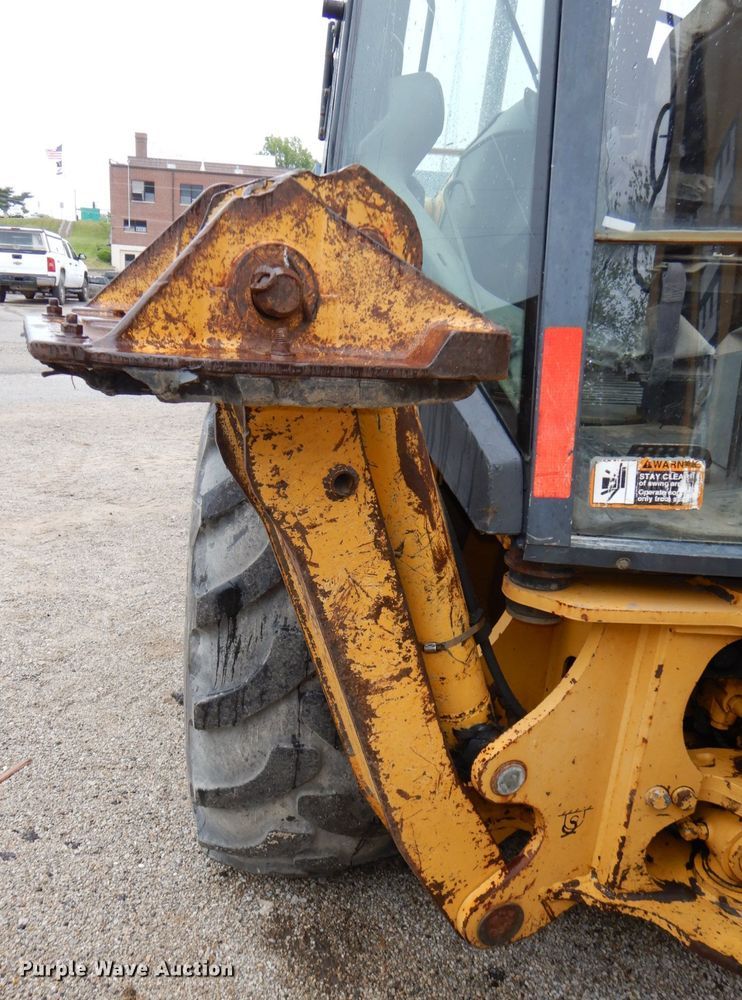 image for item DN7443 2001 John Deere 310SG  backhoe