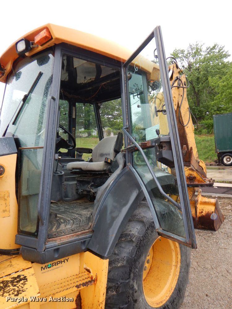 image for item DN7443 2001 John Deere 310SG  backhoe