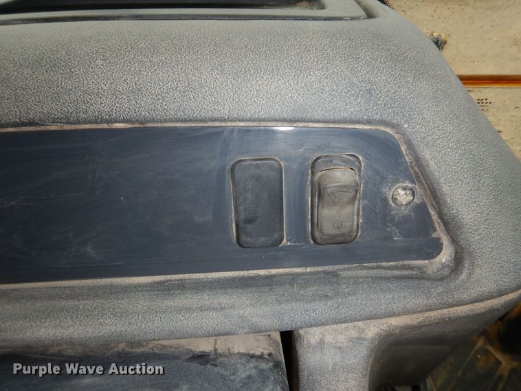 image for item DN7443 2001 John Deere 310SG  backhoe