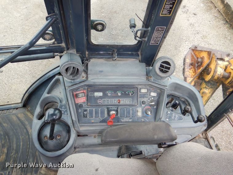 image for item DN7443 2001 John Deere 310SG  backhoe