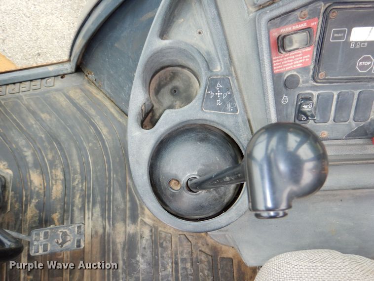 image for item DN7443 2001 John Deere 310SG  backhoe