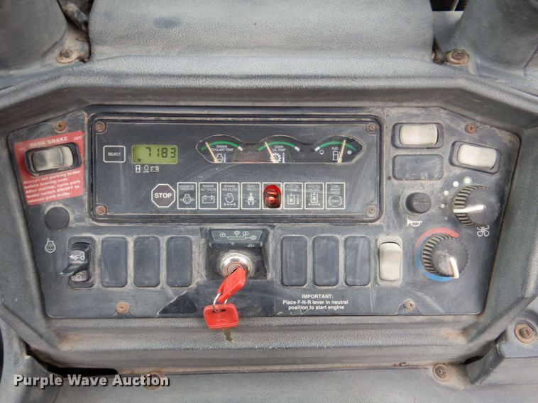 image for item DN7443 2001 John Deere 310SG  backhoe