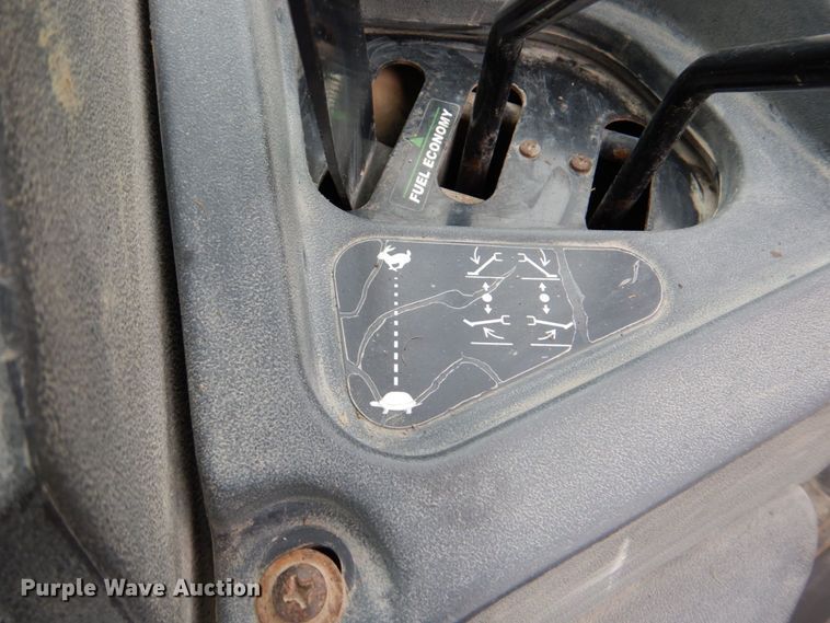 image for item DN7443 2001 John Deere 310SG  backhoe