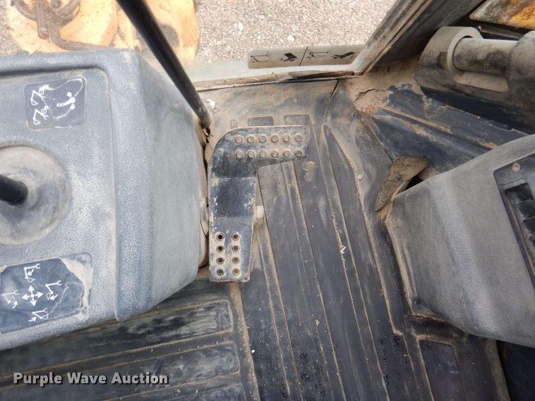 image for item DN7443 2001 John Deere 310SG  backhoe