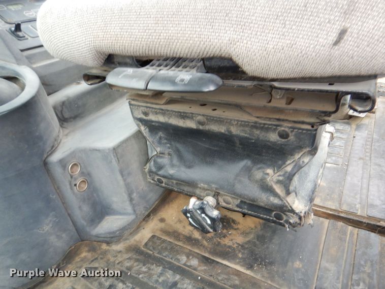 image for item DN7443 2001 John Deere 310SG  backhoe