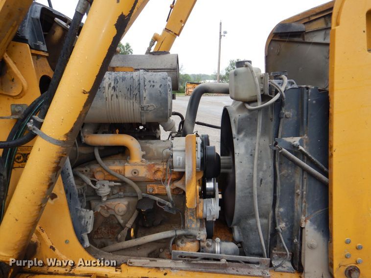 image for item DN7443 2001 John Deere 310SG  backhoe