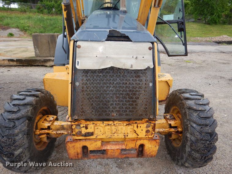 image for item DN7443 2001 John Deere 310SG  backhoe