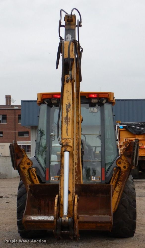 image for item DN7444 2003 John Deere 410G  backhoe