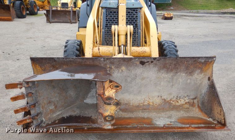 image for item DN7444 2003 John Deere 410G  backhoe