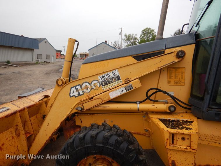 image for item DN7444 2003 John Deere 410G  backhoe