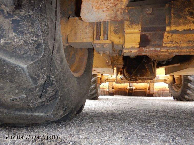 image for item DN7444 2003 John Deere 410G  backhoe