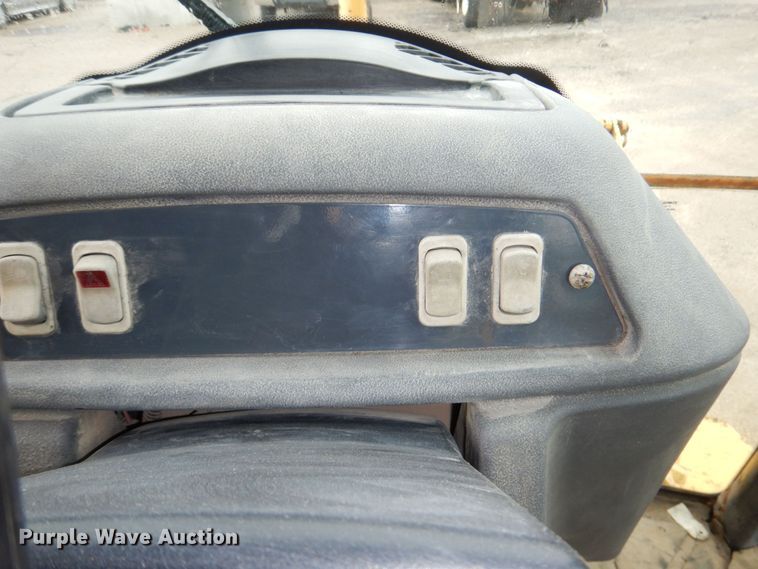 image for item DN7444 2003 John Deere 410G  backhoe